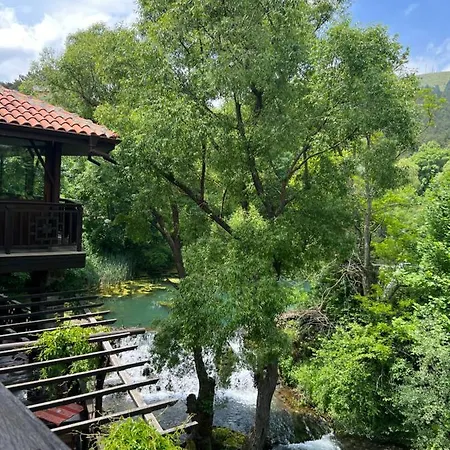 семеен ажур Hotel