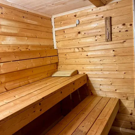 семеен ажур Hotel