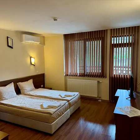 семеен ажур