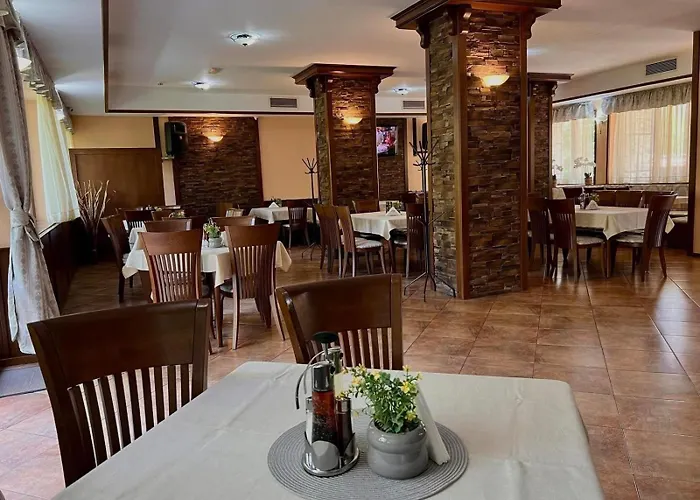 семеен ажур Hotel 2*